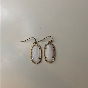 Kendra Scott Dani Drop Earrings in White Pearl